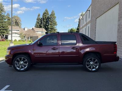 2008 Chevrolet Avalanche LS - Photo 7 - Elk Grove, CA 95624