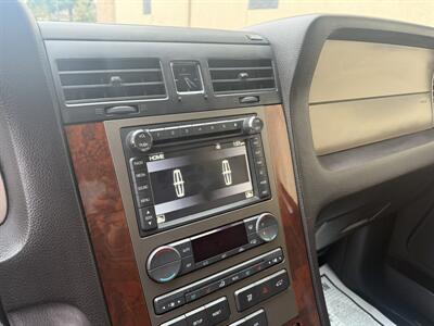2014 Lincoln Navigator   - Photo 17 - Elk Grove, CA 95624