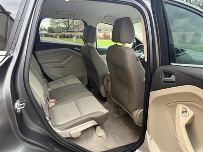 2015 Ford Escape SE - Photo 16 - Elk Grove, CA 95624