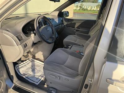 2006 Toyota Sienna LE 7 Passenger   - Photo 12 - Elk Grove, CA 95624