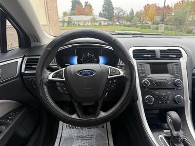 2016 Ford Fusion Hybrid S   - Photo 19 - Elk Grove, CA 95624