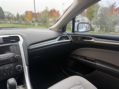 2016 Ford Fusion Hybrid S   - Photo 20 - Elk Grove, CA 95624