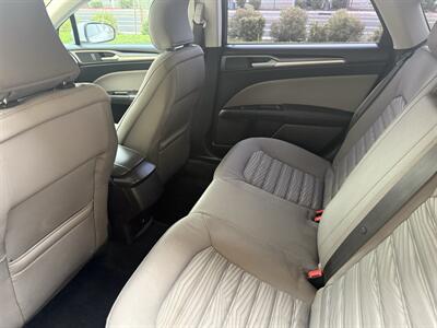 2016 Ford Fusion Hybrid S   - Photo 17 - Elk Grove, CA 95624
