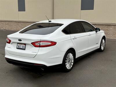 2016 Ford Fusion Hybrid S   - Photo 8 - Elk Grove, CA 95624