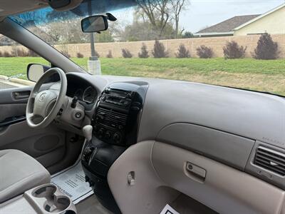 2004 Toyota Sienna CE 7 Passenger - Photo 16 - Elk Grove, CA 95624