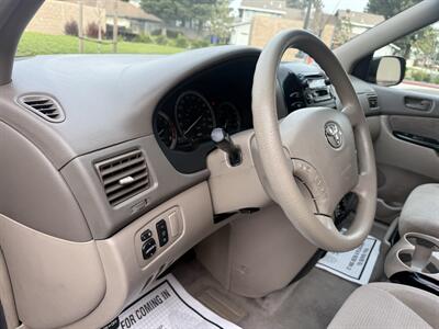 2004 Toyota Sienna CE 7 Passenger - Photo 12 - Elk Grove, CA 95624