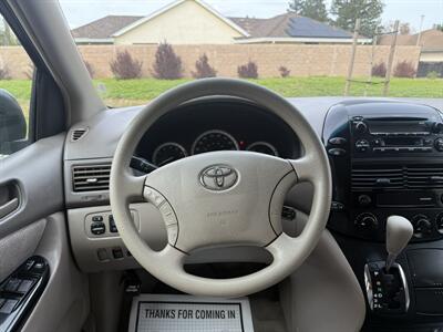 2004 Toyota Sienna CE 7 Passenger - Photo 9 - Elk Grove, CA 95624