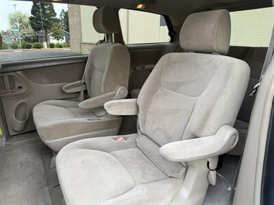2004 Toyota Sienna CE 7 Passenger - Photo 14 - Elk Grove, CA 95624