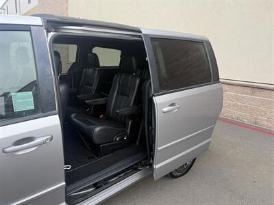 2016 Dodge Grand Caravan R/T   - Photo 16 - Elk Grove, CA 95624