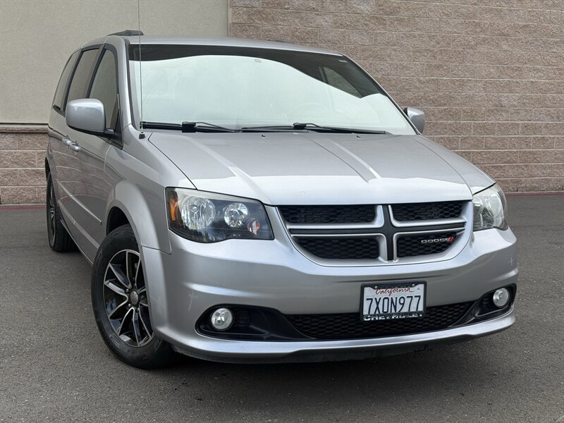 2016 Dodge Grand Caravan R/T  