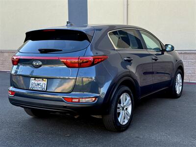 2018 Kia Sportage LX   - Photo 8 - Elk Grove, CA 95624