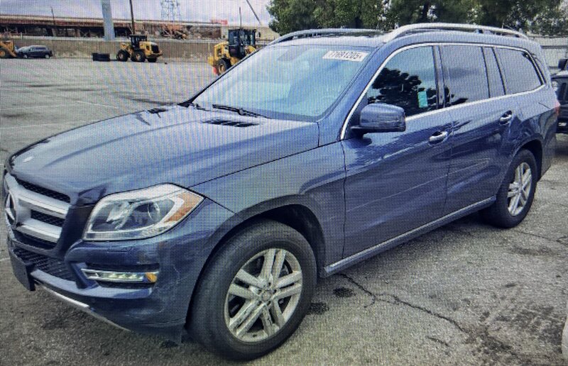 2013 Mercedes-Benz GL 450 4MATIC   - Photo 1 - San Diego, CA 92115