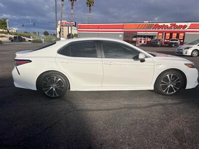 2020 Toyota Camry Hybrid SE  Hybrid - Photo 7 - San Diego, CA 92115