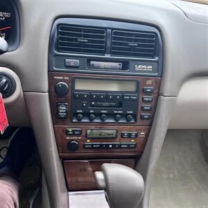 2000 Lexus ES 300 ES 300 - Photo 18 - San Diego, CA 92115