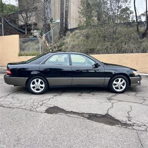 2000 Lexus ES 300 ES 300 - Photo 5 - San Diego, CA 92115