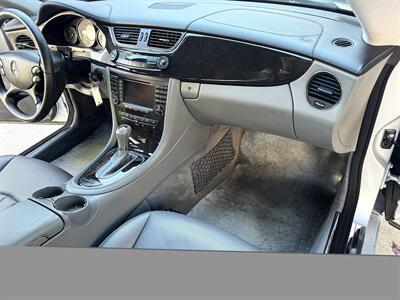 2006 Mercedes-Benz CLS CLS 500   - Photo 45 - Laguna Niguel, CA 92677