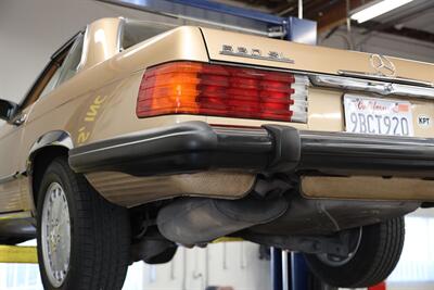 1986 Mercedes-Benz 560 SL   - Photo 38 - Laguna Niguel, CA 92677