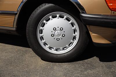 1986 Mercedes-Benz 560 SL   - Photo 58 - Laguna Niguel, CA 92677