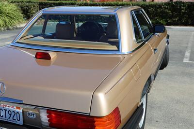 1986 Mercedes-Benz 560 SL   - Photo 25 - Laguna Niguel, CA 92677