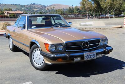 1986 Mercedes-Benz 560 SL   - Photo 2 - Laguna Niguel, CA 92677