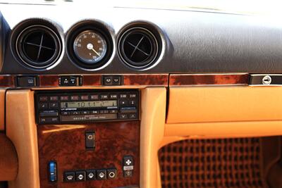 1986 Mercedes-Benz 560 SL   - Photo 41 - Laguna Niguel, CA 92677