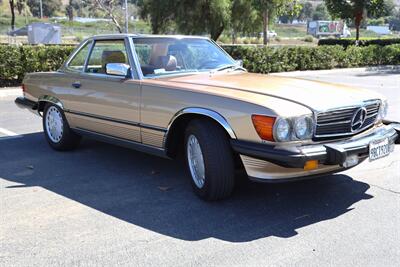 1986 Mercedes-Benz 560 SL   - Photo 15 - Laguna Niguel, CA 92677