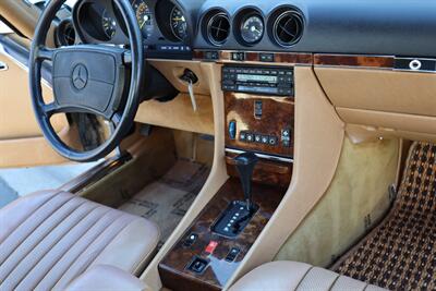1986 Mercedes-Benz 560 SL   - Photo 50 - Laguna Niguel, CA 92677