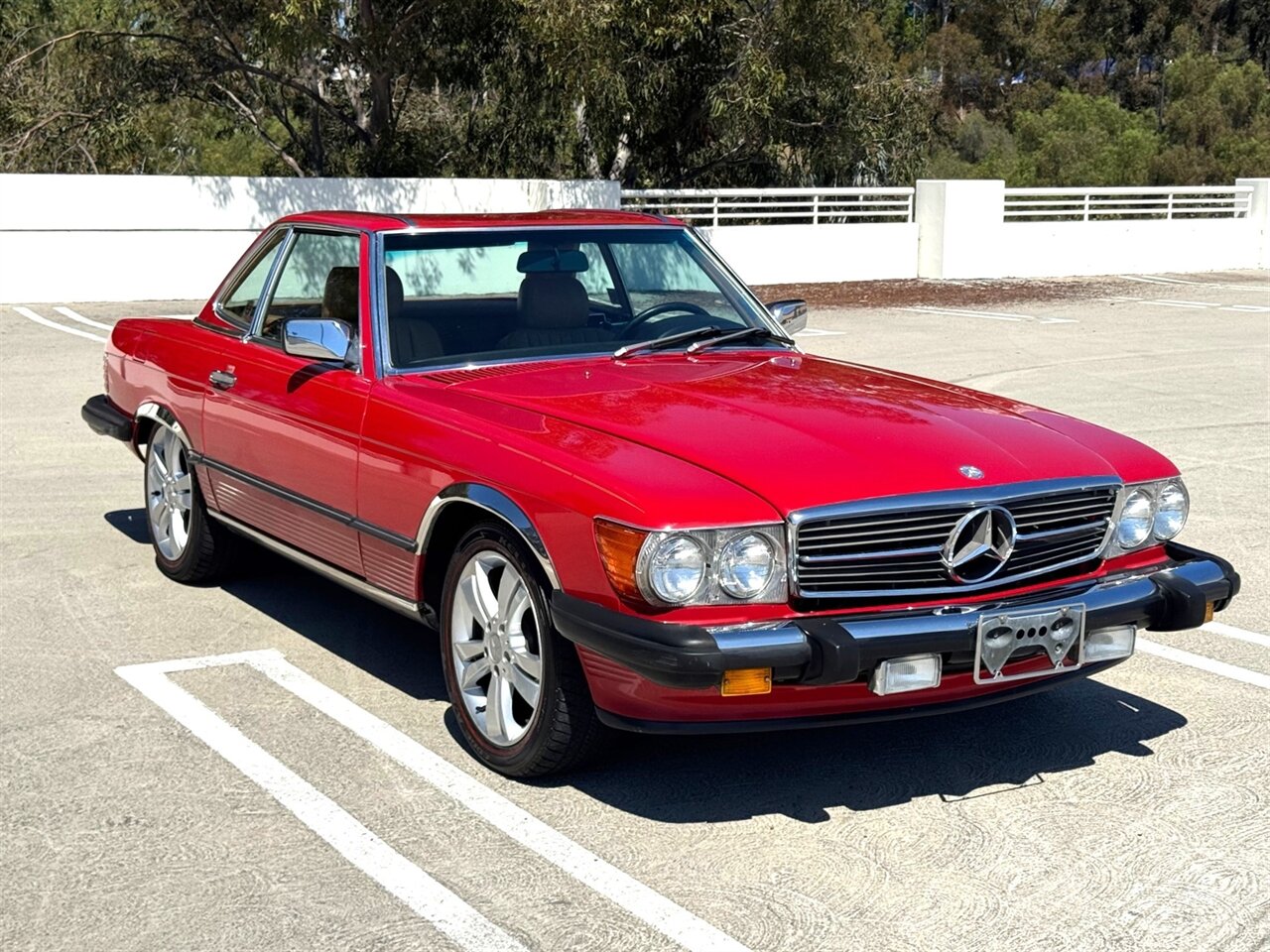 1988 Mercedes-Benz 560 SL   - Photo 1 - Laguna Niguel, CA 92677