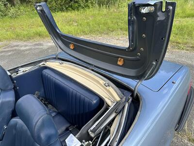 1986 Mercedes-Benz 560 SL - Photo 63 - Laguna Niguel, CA 92677