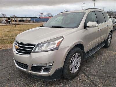 2017 Chevrolet Traverse LT   - Photo 1 - Topeka, KS 66608