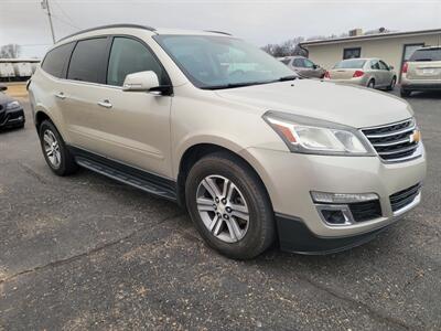 2017 Chevrolet Traverse LT   - Photo 3 - Topeka, KS 66608