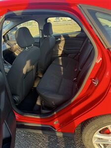 2015 Ford Focus SE   - Photo 7 - Topeka, KS 66608