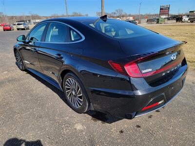 2021 Hyundai SONATA Hybrid Limited   - Photo 5 - Topeka, KS 66608