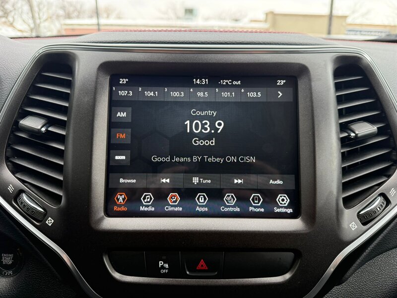 2021 Jeep Cherokee Trailhawk - Photo 11 - Edmonton, AB T5G 0N9