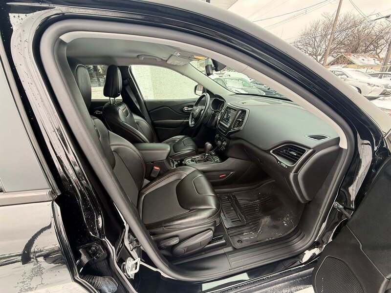 2021 Jeep Cherokee Trailhawk - Photo 17 - Edmonton, AB T5G 0N9