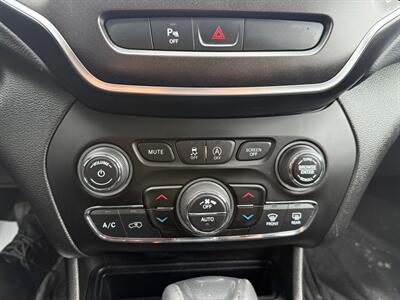 2021 Jeep Cherokee Trailhawk - Photo 12 - Edmonton, AB T5G 0N9