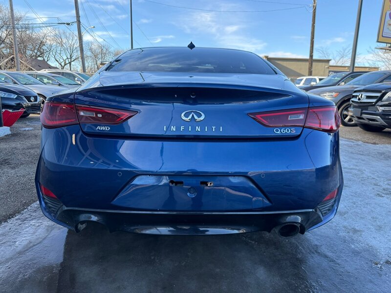 2017 INFINITI Q60 Red Sport 400 - Photo 6 - Edmonton, AB T5G 0N9