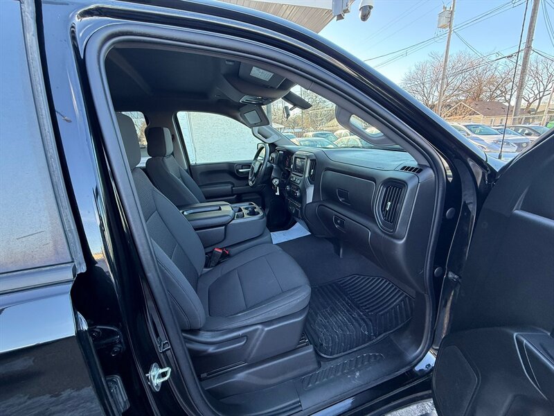 2021 Chevrolet Silverado 1500 Custom - Photo 17 - Edmonton, AB T5G 0N9