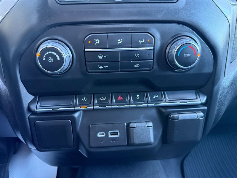 2021 Chevrolet Silverado 1500 Custom - Photo 13 - Edmonton, AB T5G 0N9