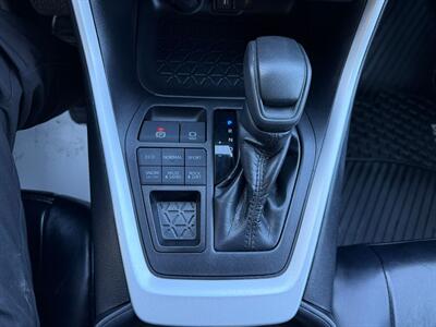 2020 Toyota RAV4 XLE   - Photo 14 - Edmonton, AB T5G 0N9