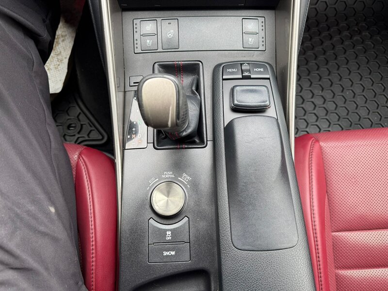 2015 Lexus IS 350 - Photo 13 - Edmonton, AB T5G 0N9