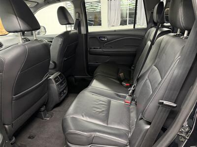 2019 Honda Pilot Touring ONE OWNER 89k MILE   - Photo 18 - Portland, OR 97267