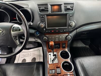 2011 Toyota Highlander Hybrid Limited   - Photo 10 - Portland, OR 97267