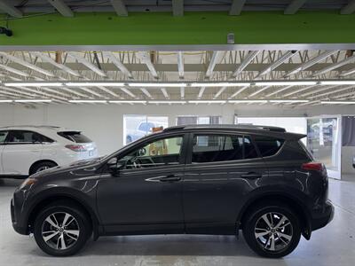 2017 Toyota RAV4 XLE ONE OWNER LOW MILE (59K)   - Photo 8 - Portland, OR 97267