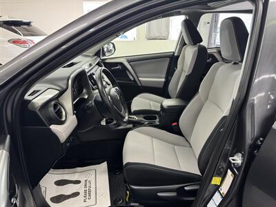 2017 Toyota RAV4 XLE ONE OWNER LOW MILE (59K)   - Photo 12 - Portland, OR 97267