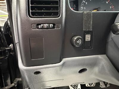 1996 Toyota Tacoma SR5  extracab 3.4 engine low miles (100k)   - Photo 19 - Portland, OR 97267