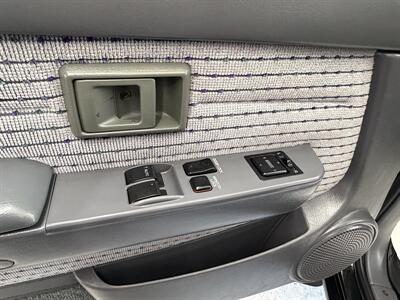 1996 Toyota Tacoma SR5  extracab 3.4 engine low miles (100k)   - Photo 23 - Portland, OR 97267