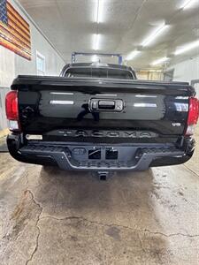2019 Toyota Tacoma TRD Sport   - Photo 5 - Honesdale, PA 18431
