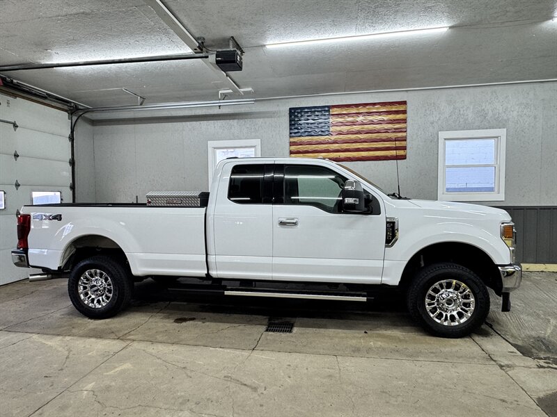 2022 Ford F-350 Super Duty XLT   - Photo 1 - Honesdale, PA 18431