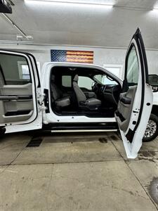 2022 Ford F-350 Super Duty XLT - Photo 2 - Honesdale, PA 18431